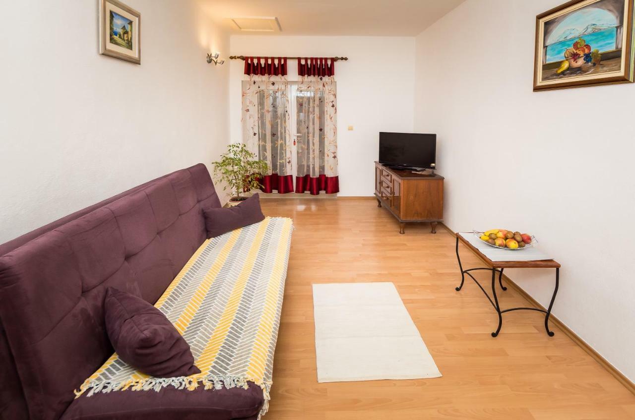 Apartment Leut With Spacious Terrace And Sea View Slatine Zewnętrze zdjęcie