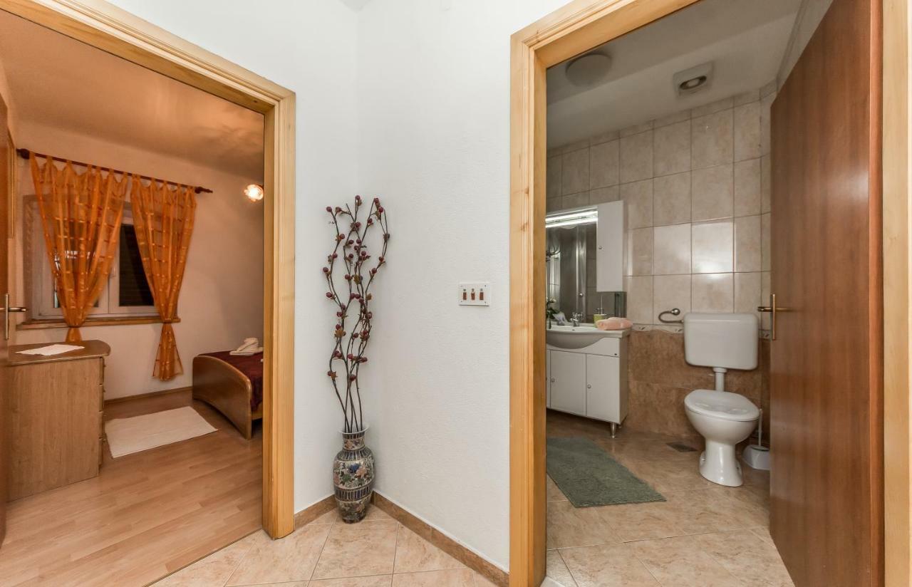 Apartment Leut With Spacious Terrace And Sea View Slatine Zewnętrze zdjęcie